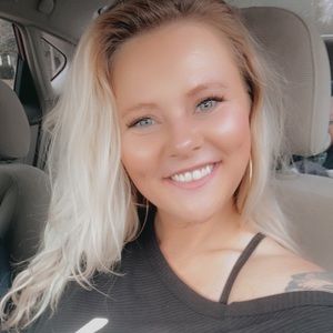 Meet your Posher, Valla